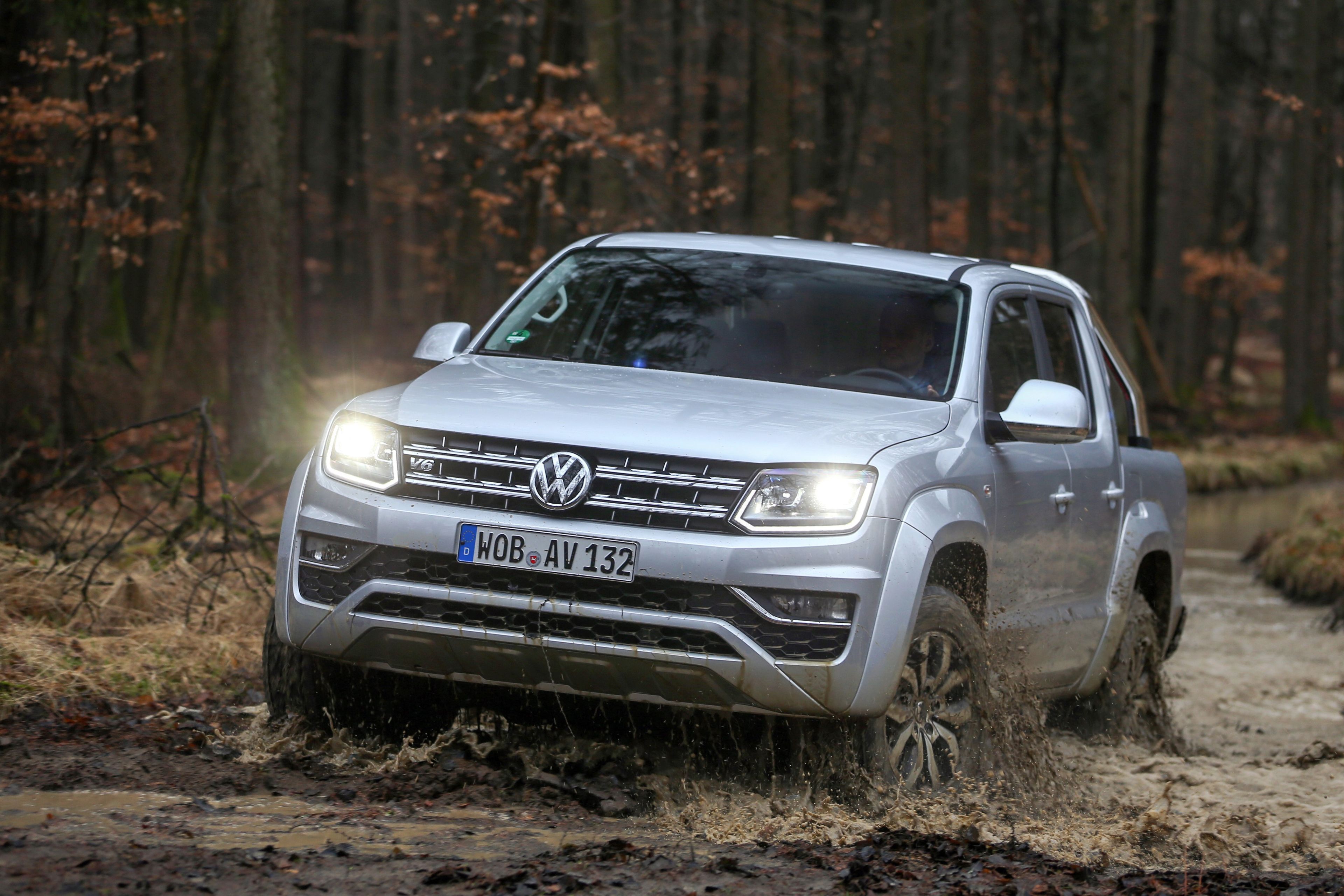 VW Amarok V6 silber